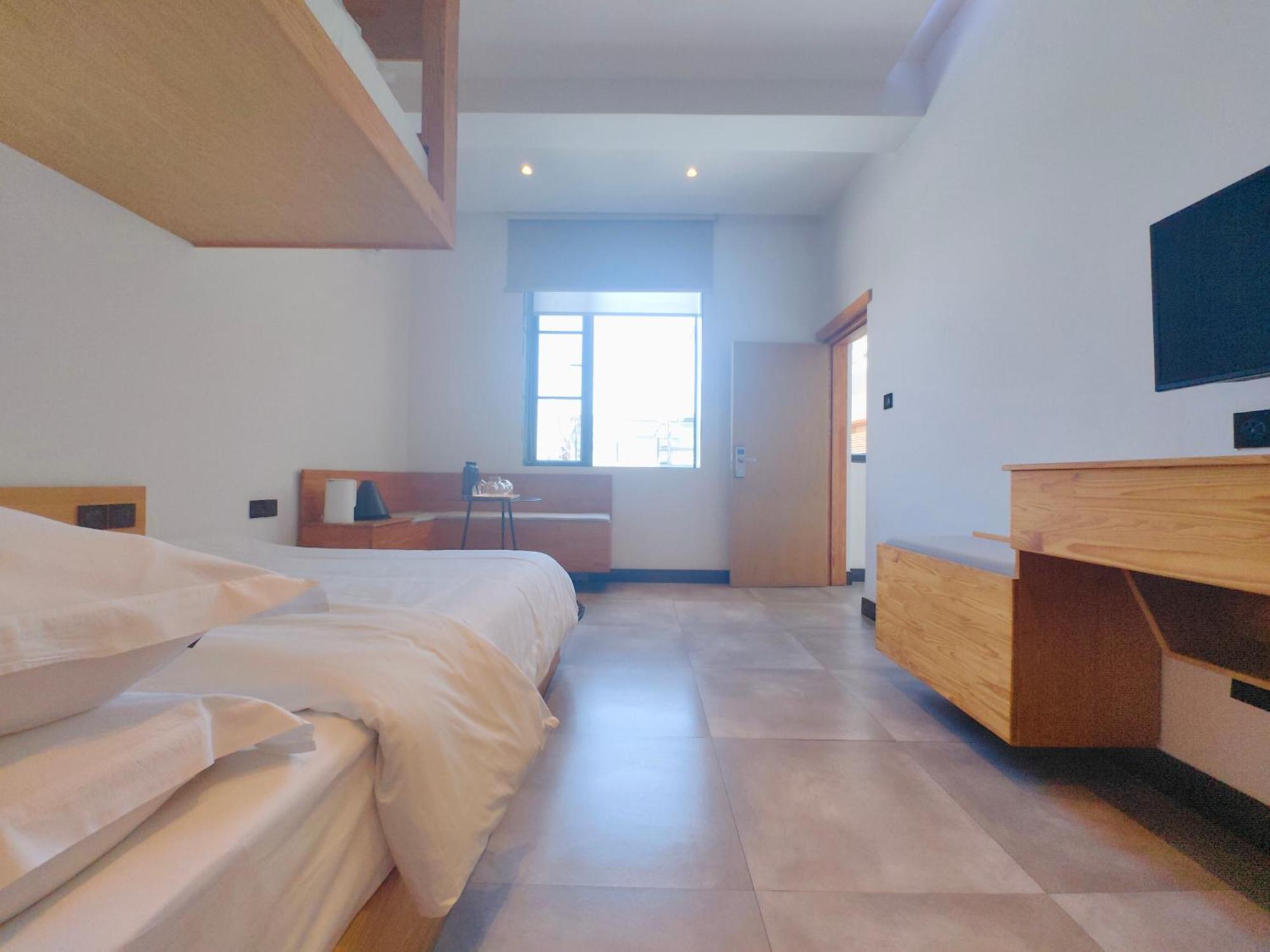 Dali Loft Travelling With Hostel Εξωτερικό φωτογραφία
