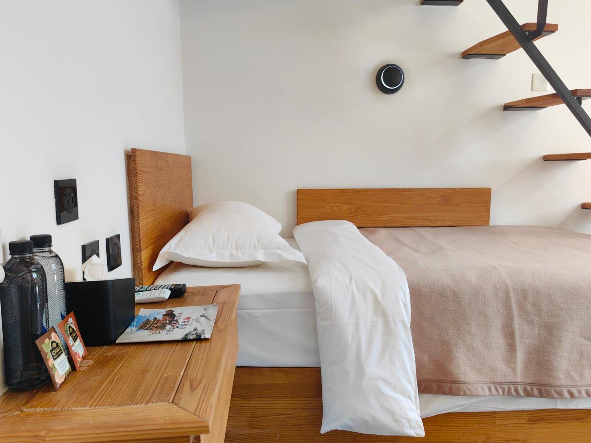 Dali Loft Travelling With Hostel Εξωτερικό φωτογραφία