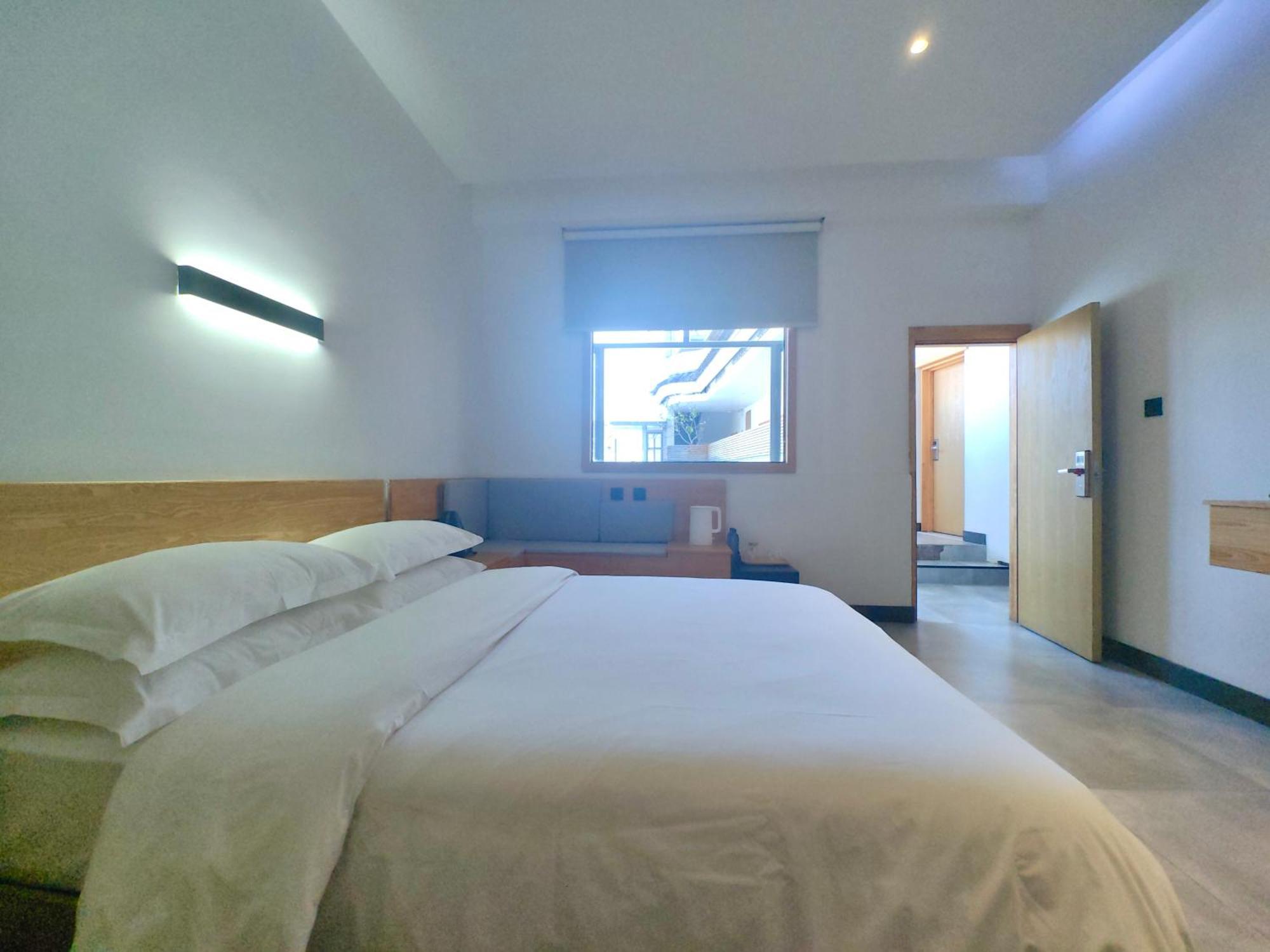 Dali Loft Travelling With Hostel Εξωτερικό φωτογραφία