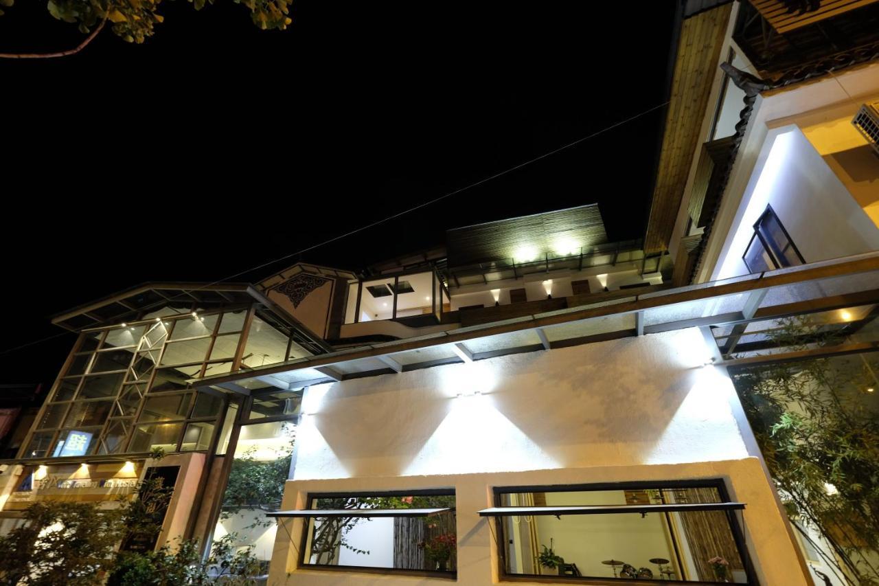 Dali Loft Travelling With Hostel Εξωτερικό φωτογραφία